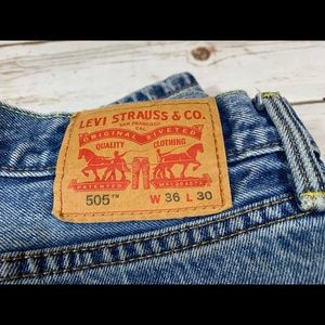 Levi’s 505 36x29 distressed paint splatter 36x30 0508